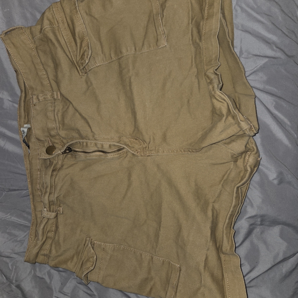 American Bazi Khaki Cargo Shorts